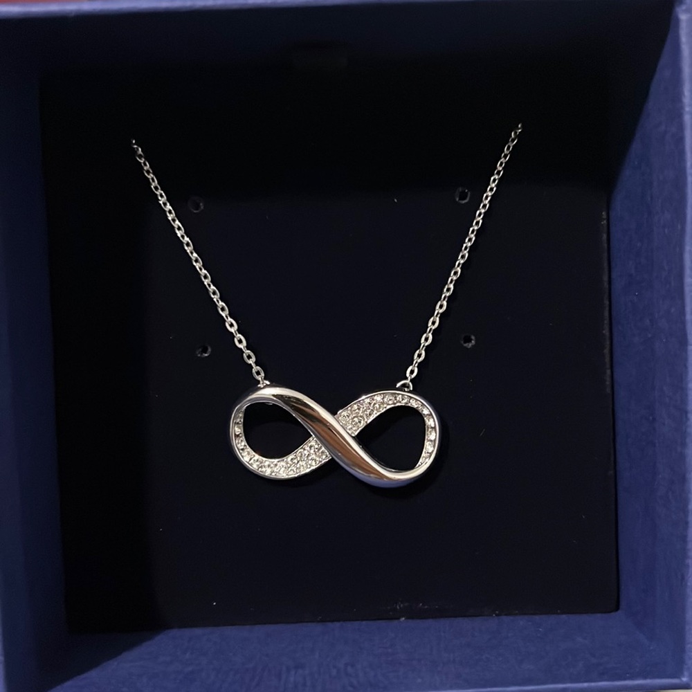 Swarovski Infinity Neckless Never Worn Brand New - image 1
